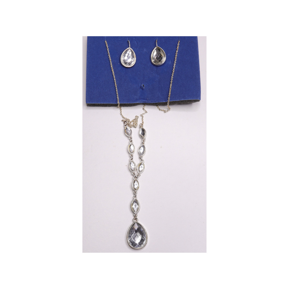 NR Clear Teardrop Pendant Necklace And Hook Earring Set 18 Inches